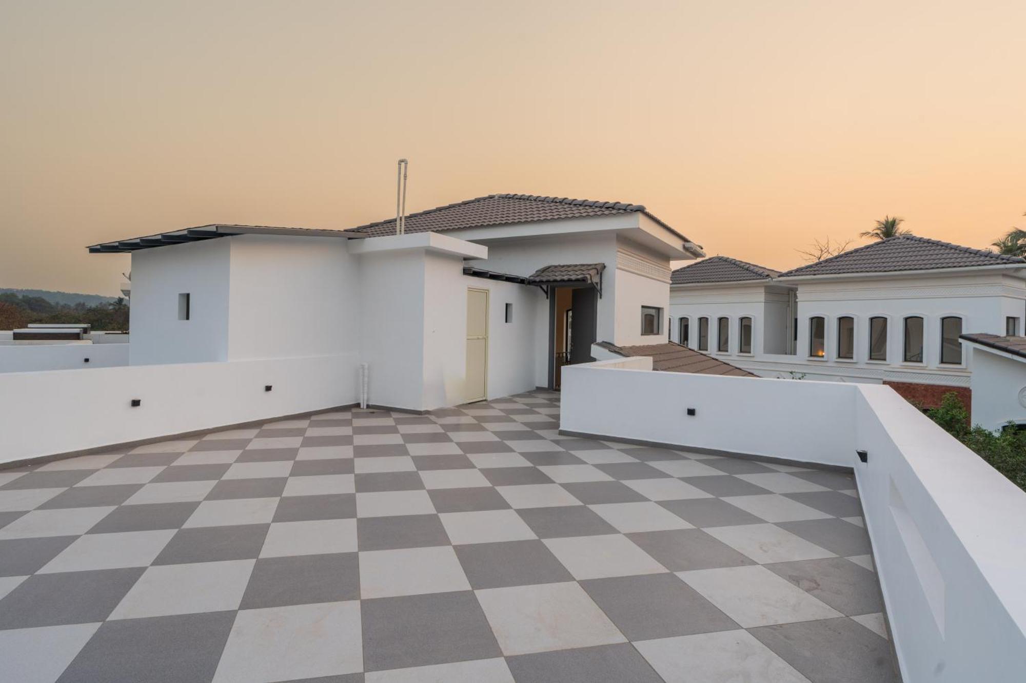 Elivaas Laguna Encanto 4 Bhk Villa With Pvt Pool & Terrace أنجونا المظهر الخارجي الصورة